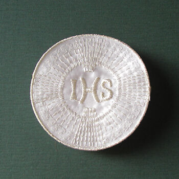 6.1.1  Communion emblem "IHS-1" (7 cm)