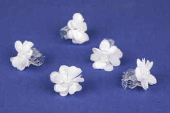 6.4./965 White hair clip - 1 pc.