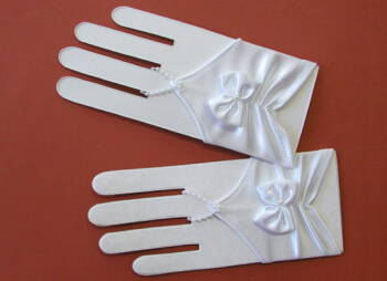 6.3.5./11 Short fingerless communion gloves 