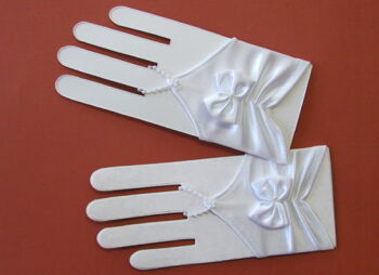 6.3.5./11 Short fingerless communion gloves 