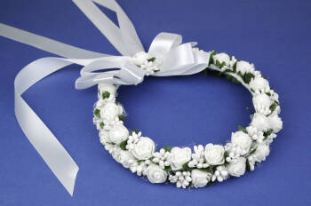 6.4./718 White and green communion wreath 