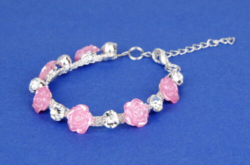 6.4.12./690  Bracelet with crystals and pink flowers
