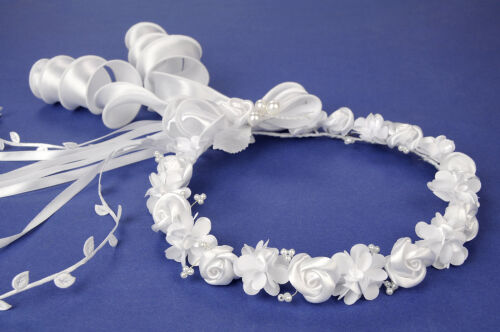 6.4./750 White traditional communion head wreath